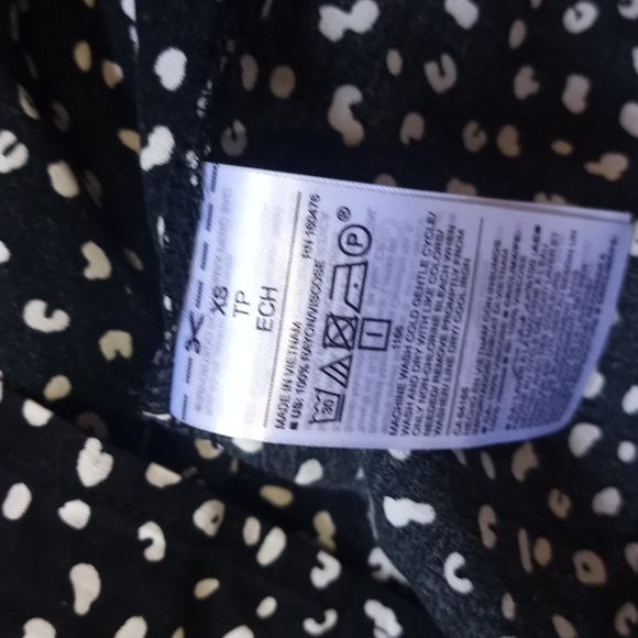 ~3 for $30~ Old Navy XS black and white animal print maxi shift dress never worn - Picture 4 of 4